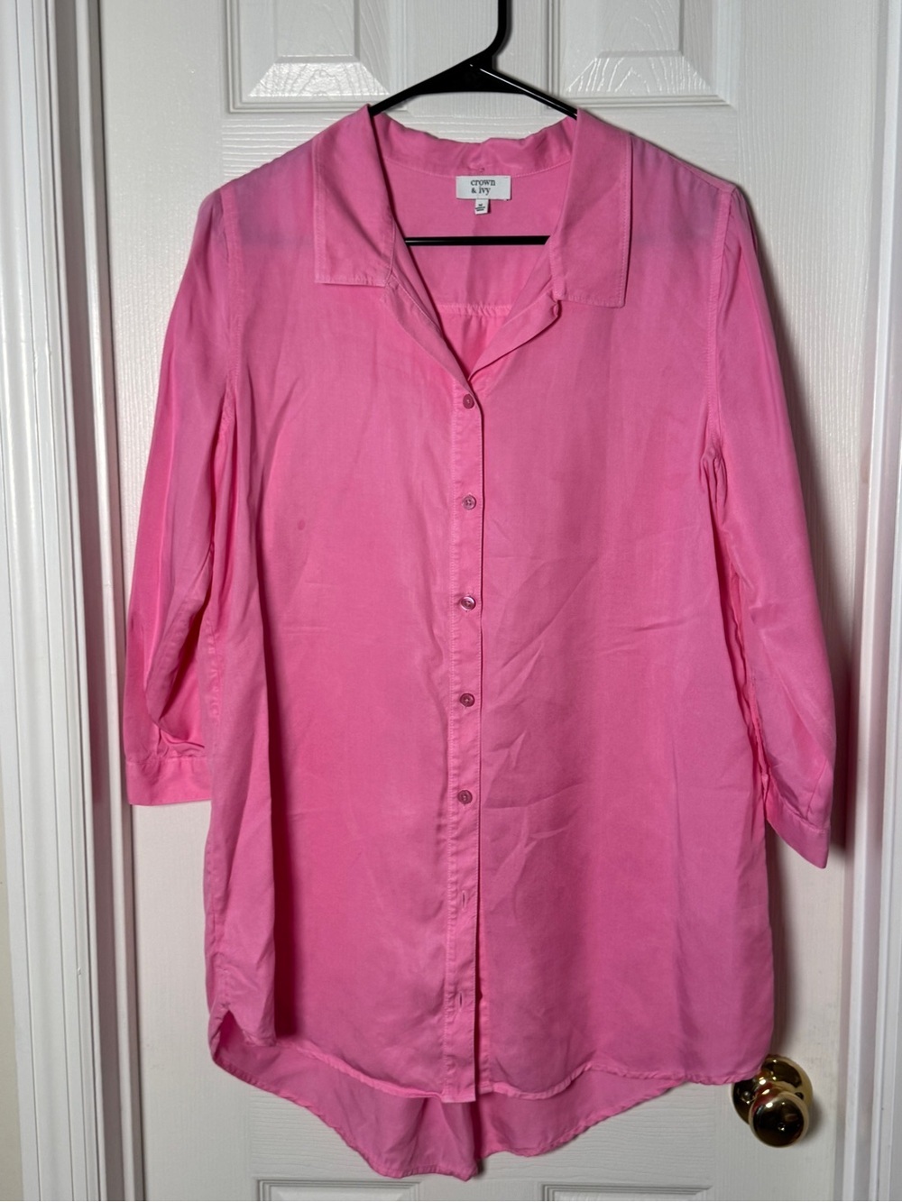 Crown & Ivy Pink Button Down Blouse High Low Tunic Top Size Medium